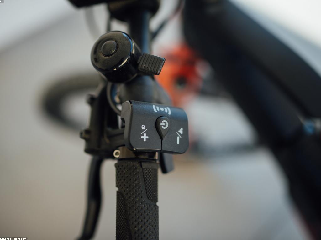 ការធ្វើដំណើរពិភពលោក: ជីវិតក្នុងការស្វែងយល់ប្រទេសផ្សេងៗ