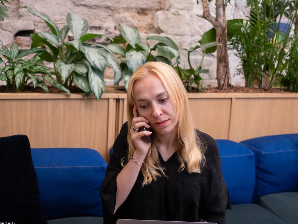 អាជីវកម្មតាមអ៊ីនធឺណិត: ពួកវាមានអ្វីខុសគ្នា និងធ្វើដូចម្តេចដើម្បីជោគជ័យ